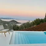The Cove Bay * Syvota
